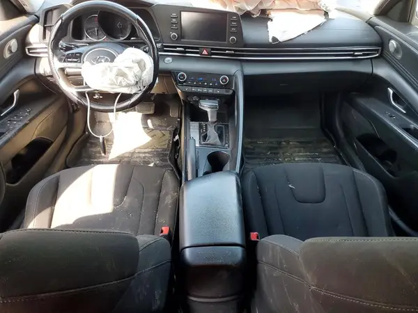 KMHLM4AG5NU247028 2022 HYUNDAI ELANTRA - Image 8