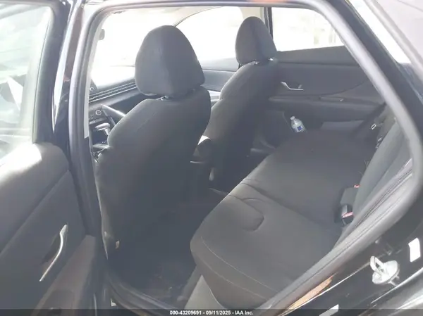 KMHLM4AG5NU278151 2022 HYUNDAI ELANTRA - Image 8