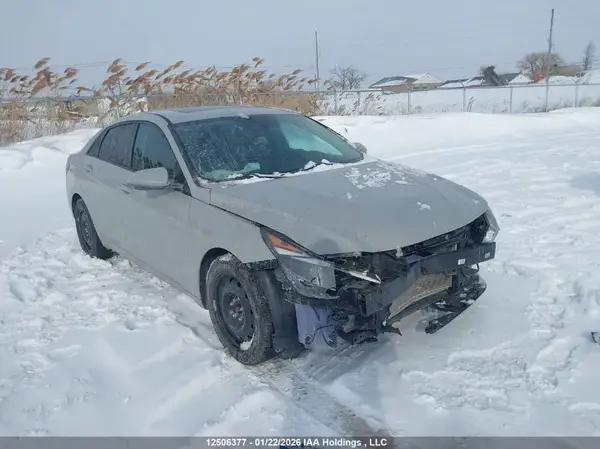 KMHLM4AG5NU283088 2022 HYUNDAI ELANTRA - Image 1