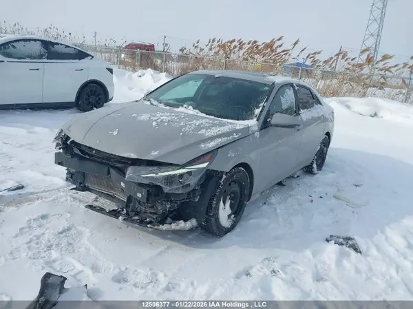 KMHLM4AG5NU283088 2022 HYUNDAI ELANTRA - Image 2