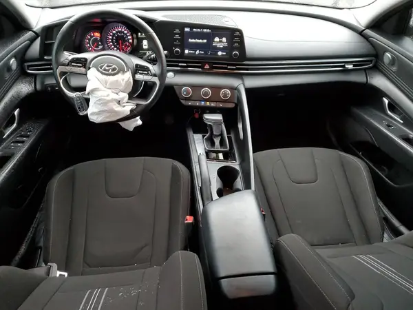 KMHLM4AG5NU285407 2022 HYUNDAI ELANTRA - Image 8
