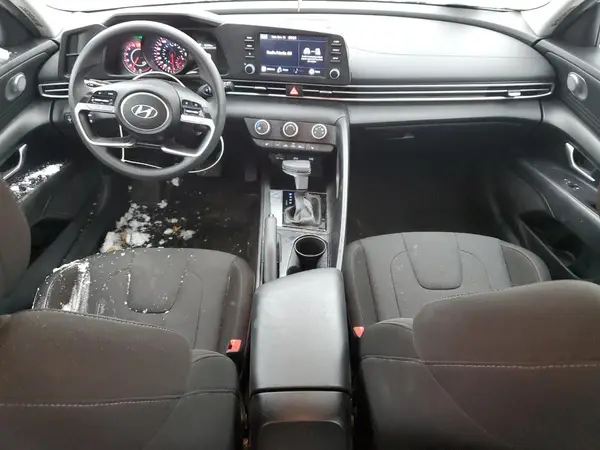KMHLM4AG5NU300276 2022 HYUNDAI ELANTRA - Image 8