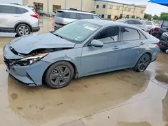KMHLM4AG5NU306871 2022 HYUNDAI ELANTRA