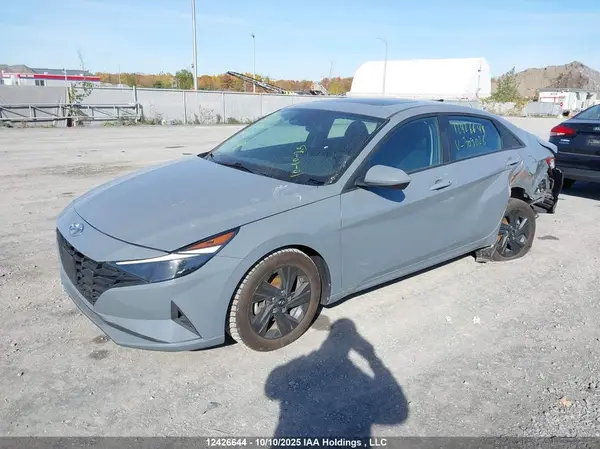 KMHLM4AG5NU309026 2022 HYUNDAI ELANTRA - Image 2