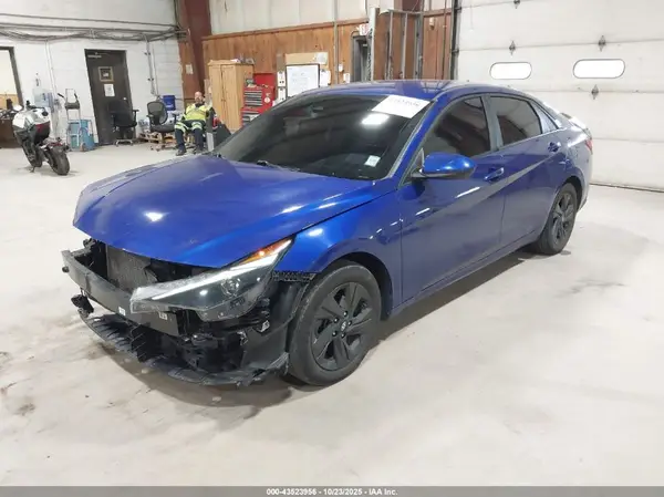 KMHLM4AG5NU315246 2022 HYUNDAI ELANTRA - Image 2