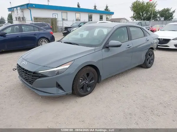 KMHLM4AG5NU316011 2022 HYUNDAI ELANTRA - Image 2