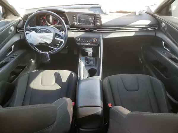 KMHLM4AG5NU320804 2022 HYUNDAI ELANTRA - Image 8