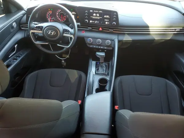 KMHLM4AG5NU324979 2022 HYUNDAI ELANTRA - Image 8