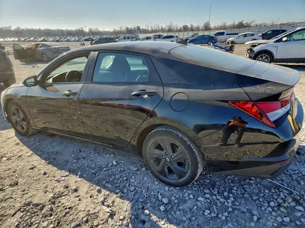 KMHLM4AG5NU328062 2022 HYUNDAI ELANTRA - Image 2