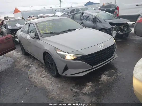 KMHLM4AG5NU328109 2022 HYUNDAI ELANTRA - Image 1