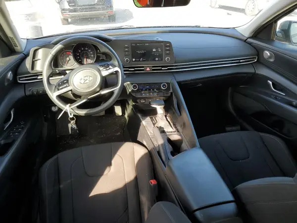 KMHLM4AG5NU332144 2022 HYUNDAI ELANTRA - Image 8