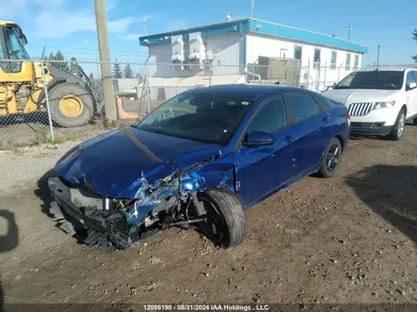 KMHLM4AG5NU335058 2022 HYUNDAI ELANTRA - Image 2