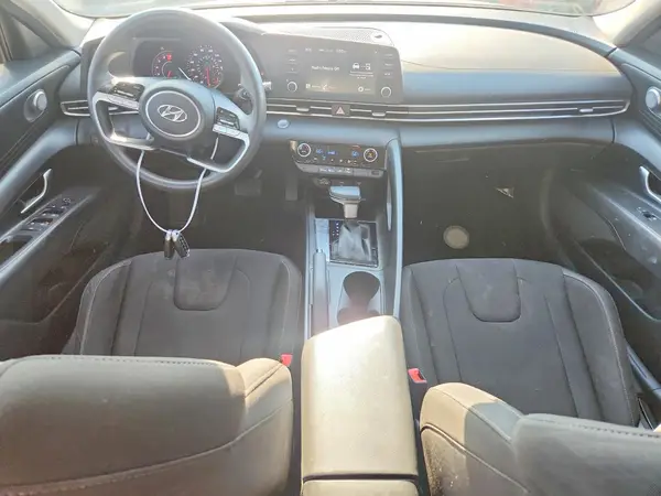KMHLM4AG5NU348019 2022 HYUNDAI ELANTRA - Image 8