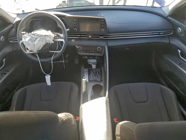 KMHLM4AG5NU349669 2022 HYUNDAI ELANTRA - Image 8