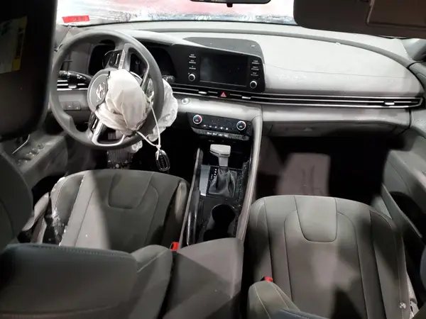 KMHLM4AG5NU350241 2022 HYUNDAI ELANTRA - Image 8