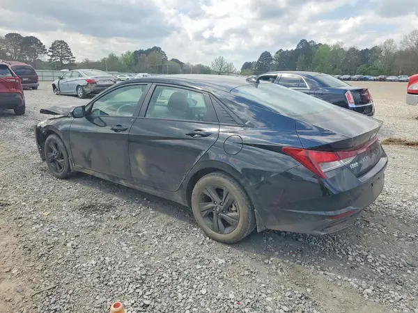KMHLM4AG5NU353947 2022 HYUNDAI ELANTRA - Image 2