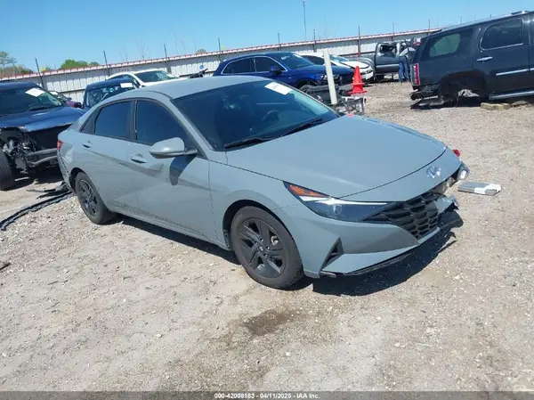 KMHLM4AG5NU365970 2022 HYUNDAI ELANTRA - Image 1
