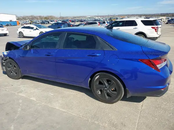 KMHLM4AG5PU374252 2023 HYUNDAI ELANTRA - Image 2
