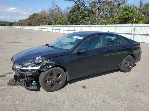 KMHLM4AG5PU375501 2023 HYUNDAI ELANTRA - Image 1