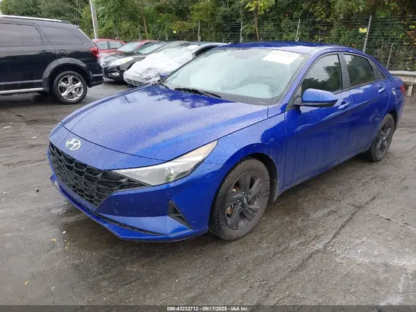 KMHLM4AG5PU383579 2023 HYUNDAI ELANTRA - Image 2