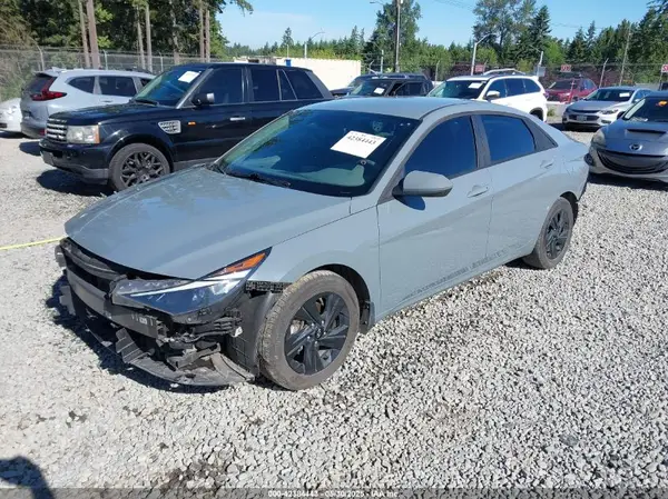 KMHLM4AG5PU386885 2023 HYUNDAI ELANTRA - Image 2