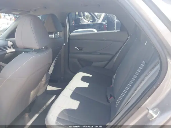 KMHLM4AG5PU405838 2023 HYUNDAI ELANTRA - Image 8