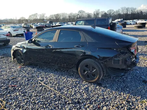 KMHLM4AG5PU429184 2023 HYUNDAI ELANTRA - Image 2
