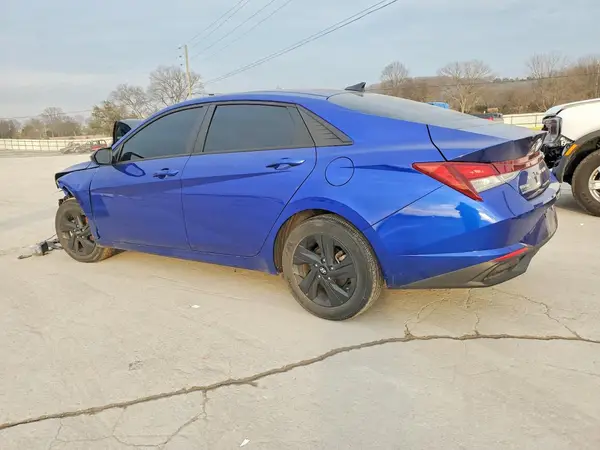 KMHLM4AG5PU430836 2023 HYUNDAI ELANTRA - Image 2