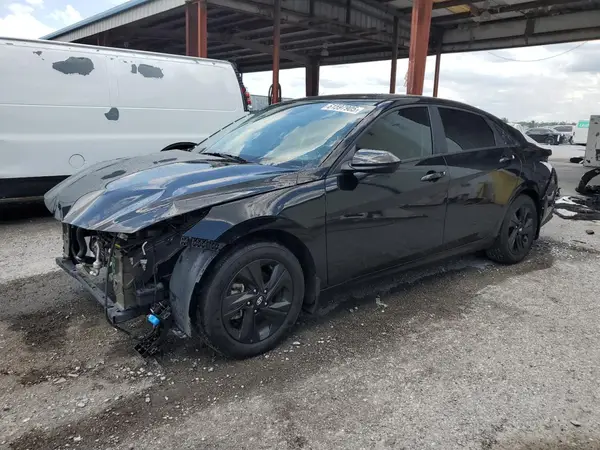 KMHLM4AG5PU433882 2023 HYUNDAI ELANTRA - Image 1