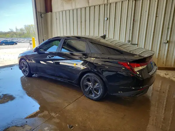 KMHLM4AG5PU434403 2023 HYUNDAI ELANTRA - Image 2