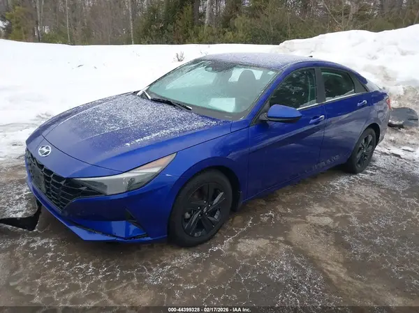 KMHLM4AG5PU444266 2023 HYUNDAI ELANTRA - Image 2