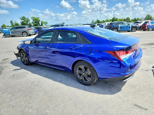 KMHLM4AG5PU453310 2023 HYUNDAI ELANTRA - Image 2