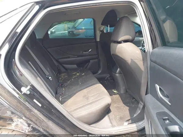 KMHLM4AG5PU455588 2023 HYUNDAI ELANTRA - Image 8