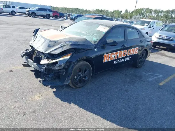 KMHLM4AG5PU464663 2023 HYUNDAI ELANTRA - Image 2