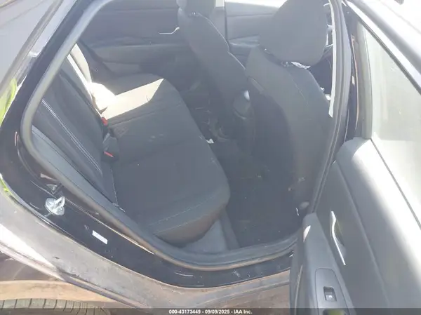 KMHLM4AG5PU469278 2023 HYUNDAI ELANTRA - Image 8