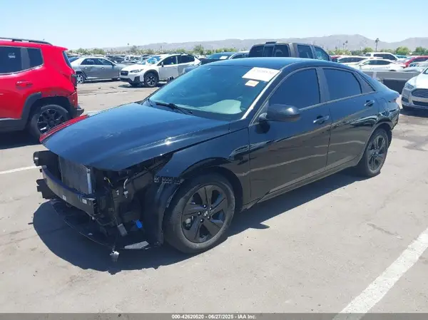 KMHLM4AG5PU469667 2023 HYUNDAI ELANTRA - Image 2