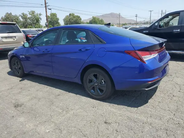 KMHLM4AG5PU469958 2023 HYUNDAI ELANTRA - Image 2