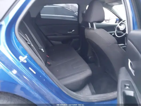 KMHLM4AG5PU496674 2023 HYUNDAI ELANTRA - Image 8