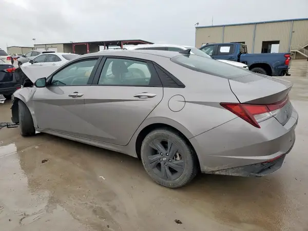 KMHLM4AG5PU496867 2023 HYUNDAI ELANTRA - Image 2