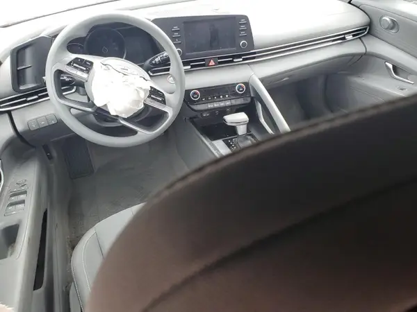 KMHLM4AG5PU508208 2023 HYUNDAI ELANTRA - Image 8