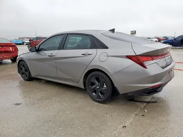 KMHLM4AG5PU509181 2023 HYUNDAI ELANTRA - Image 2