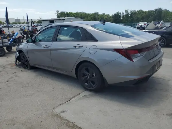 KMHLM4AG5PU525977 2023 HYUNDAI ELANTRA - Image 2