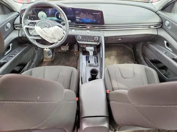 KMHLM4AG5PU528538 2023 HYUNDAI ELANTRA - Image 8