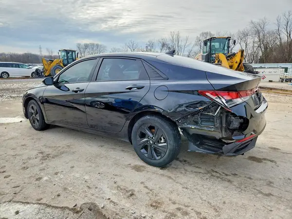 KMHLM4AG5PU544044 2023 HYUNDAI ELANTRA - Image 2