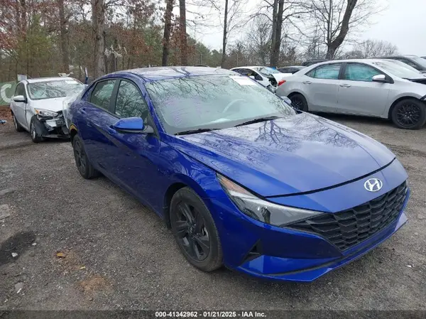 KMHLM4AG5PU546702 2023 HYUNDAI ELANTRA - Image 1