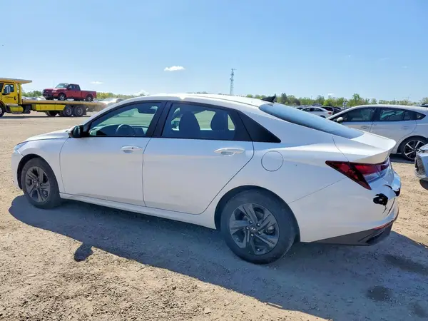 KMHLM4AG5PU549082 2023 HYUNDAI ELANTRA - Image 2