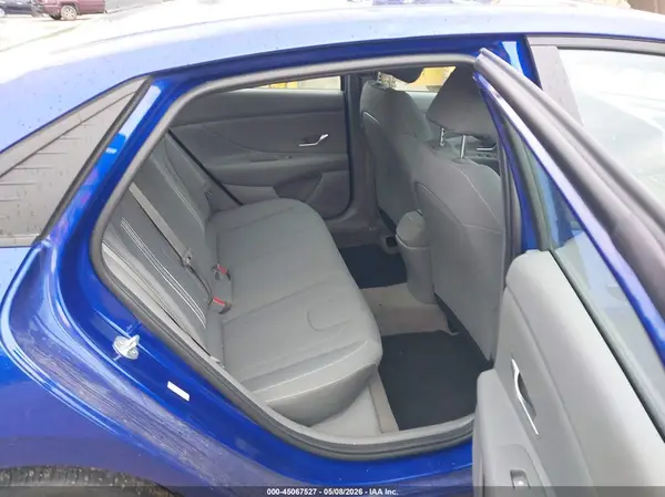 KMHLM4AG5PU552743 2023 HYUNDAI ELANTRA - Image 8