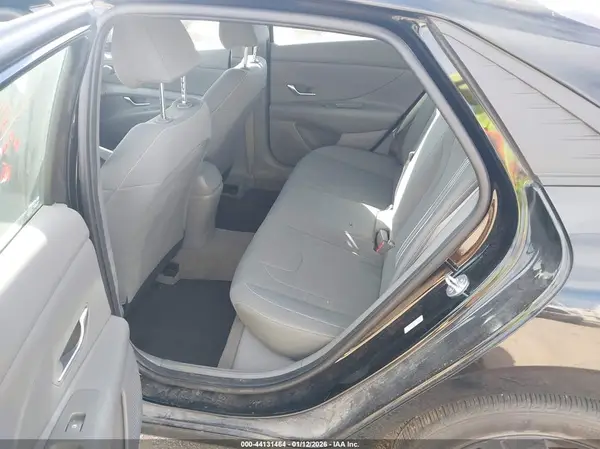 KMHLM4AG5PU557926 2023 HYUNDAI ELANTRA - Image 8