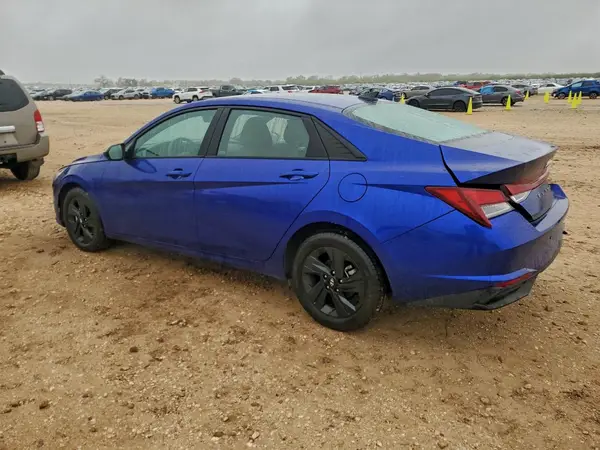 KMHLM4AG5PU564844 2023 HYUNDAI ELANTRA - Image 2