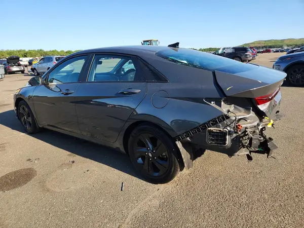 KMHLM4AG5PU566240 2023 HYUNDAI ELANTRA - Image 2